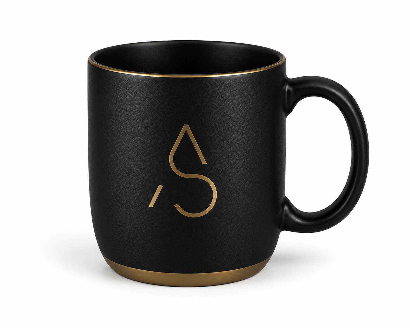 Caneca Almeida Seabra em cerâmica preta fosca com monograma dourado